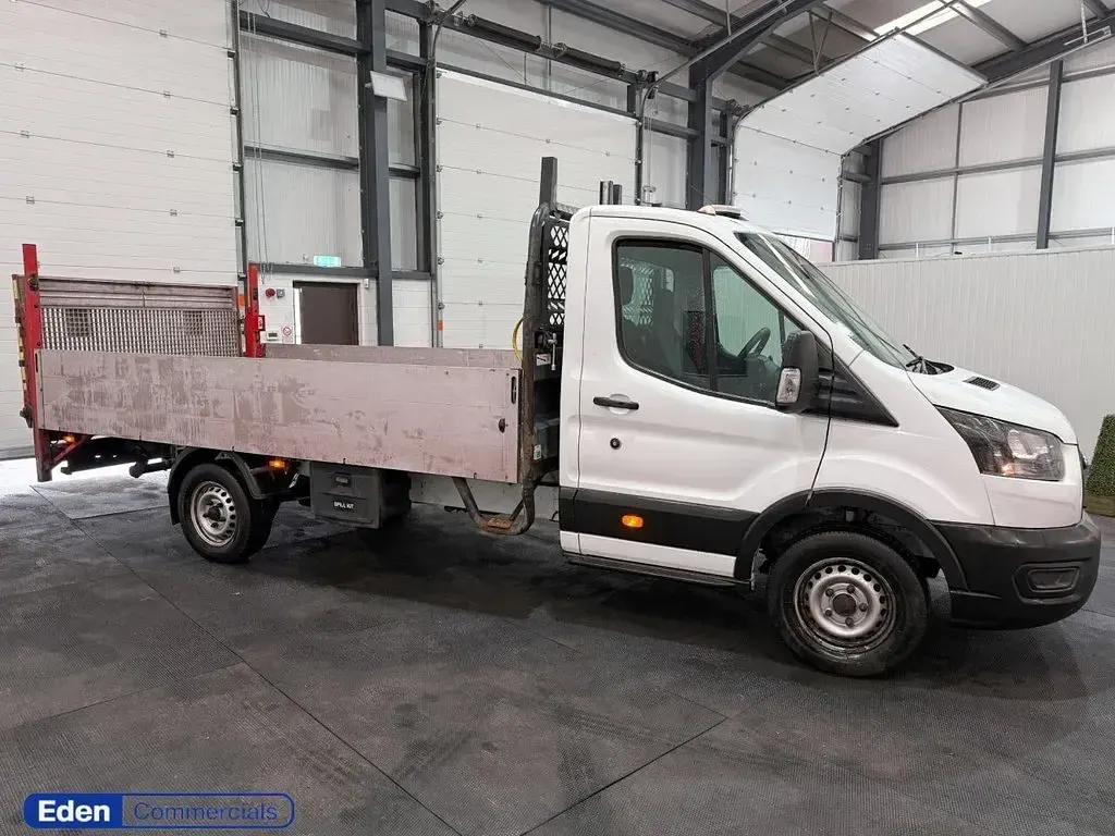 Used Ford Transit 129 HP (94 kW) 2021 White Van