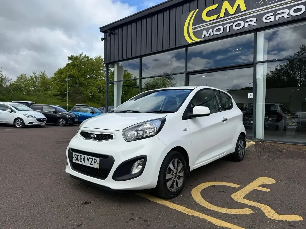 Used Kia Picanto 68 HP (50 kW) 2014 White Hatchback