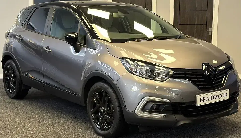 Used Renault Captur Iconic 90 HP (66 kW) 2018 Grey SUV