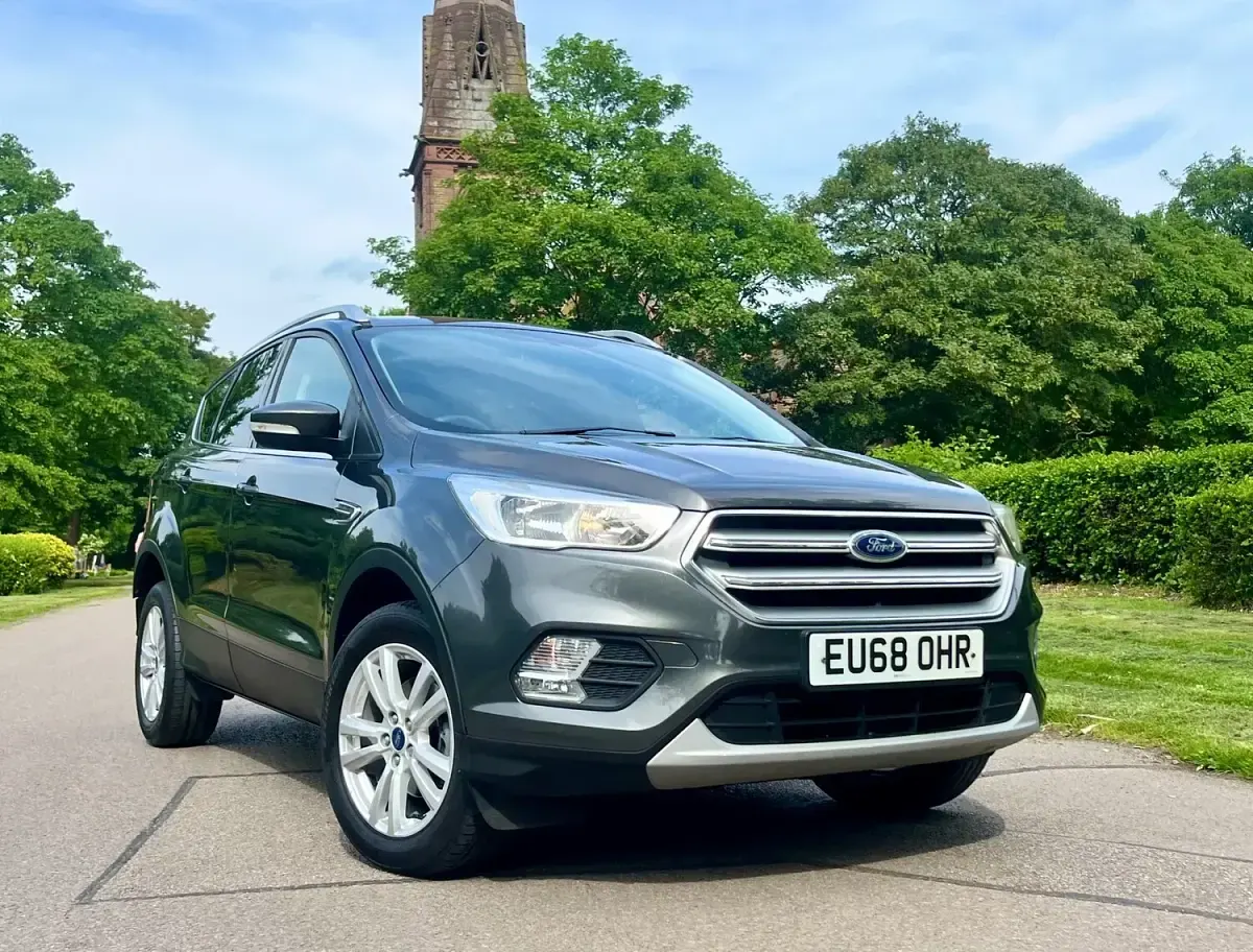 Used Ford Kuga Zetec 120 HP (88 kW) 2019 Grey SUV
