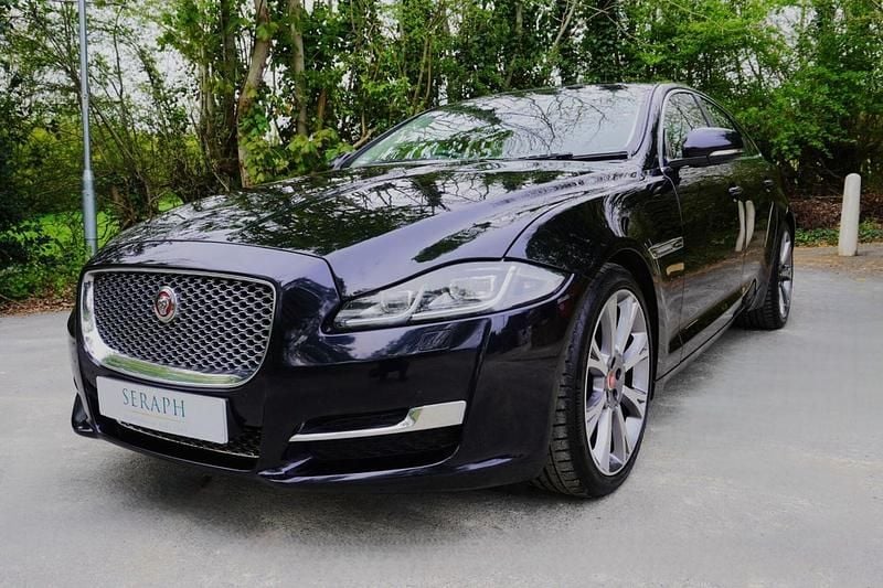 Used Jaguar XJ Portfolio 300 HP (220 kW) 2019 Black Sedan