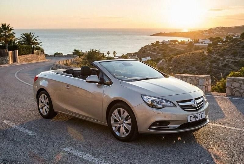 Used Vauxhall Cascada S 140 HP (102 kW) 2014 Brown Cabriolet
