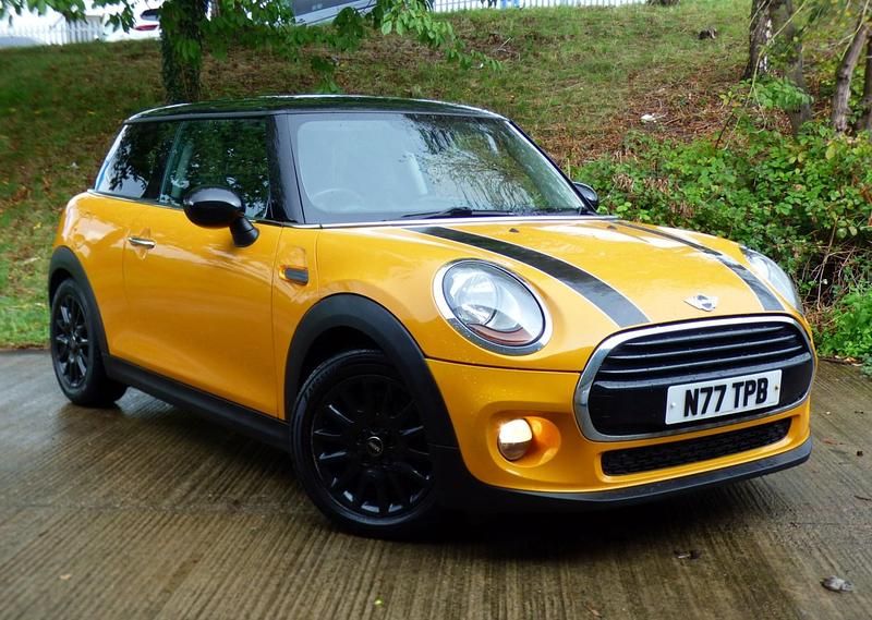 Orange Used 2016 Mini Cooper Hatchback | £5,995 (Fair price) - Image 1/3
