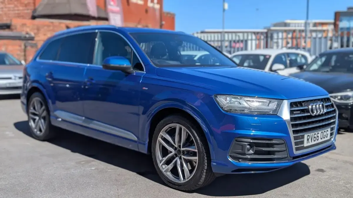 Begagnad Audi Q7 S-Line 2016 Blå SUV
