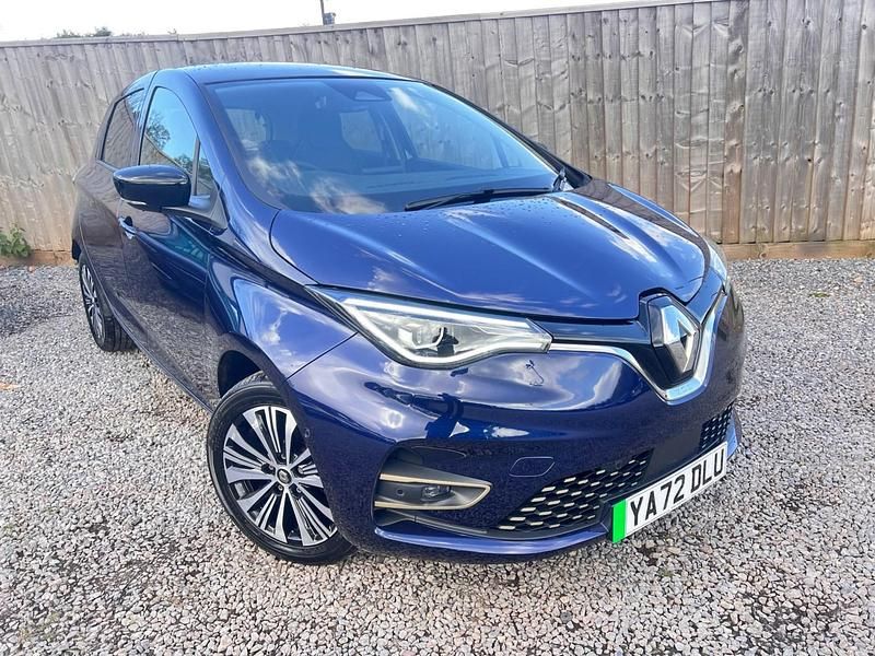 Used Renault Zoe Techno 100 kW (136 HP) 2022 Blue Hatchback