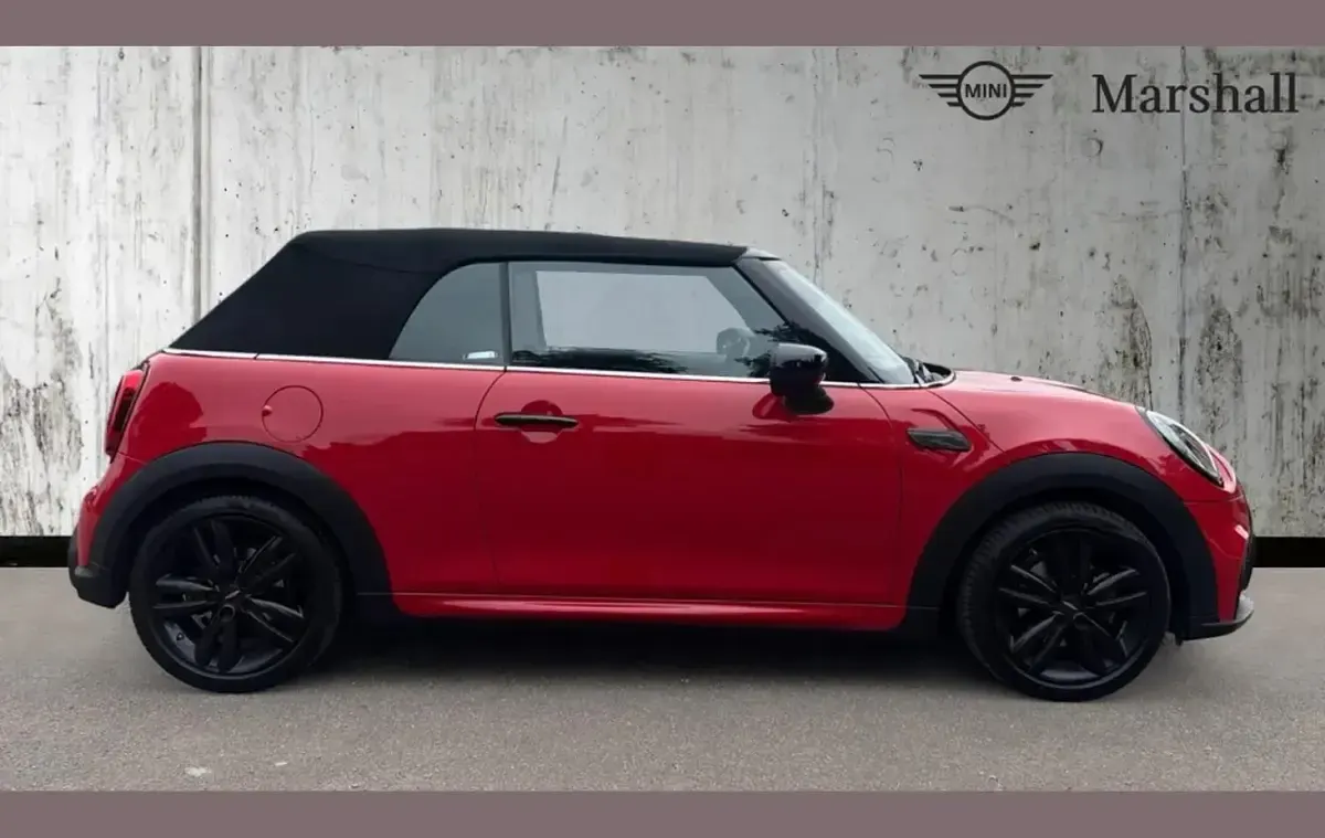 Begagnad Mini Cooper Cabriolet Sport 134 HK (98 kW) 2023 Other Cab