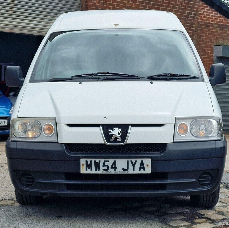 Image 2/4