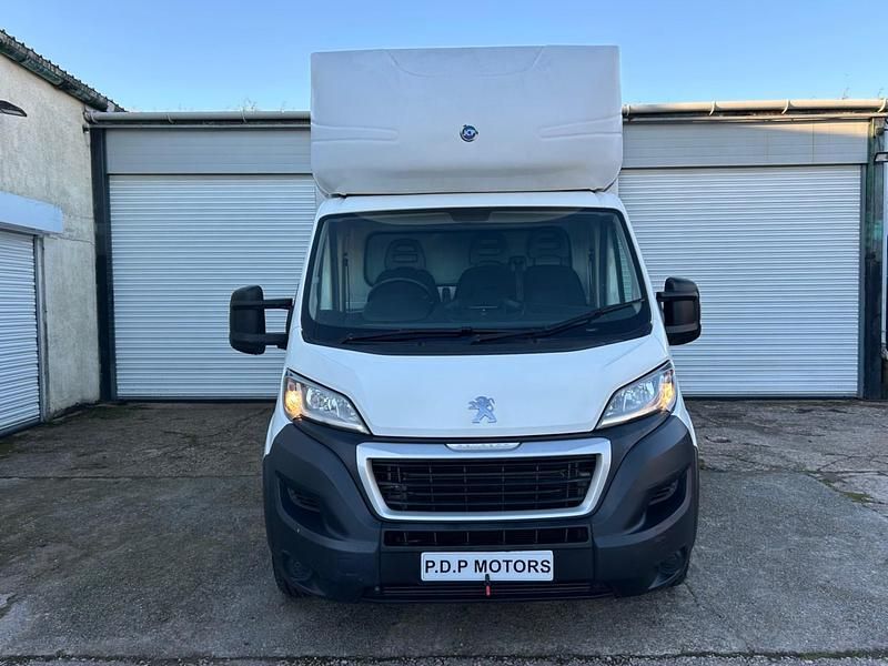 Used Peugeot Boxer 165 HP (121 kW) 2020 White Van