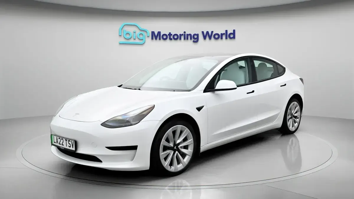 Used Tesla Model 3 RWD 222 kW (302 HP) 2022 Sedan