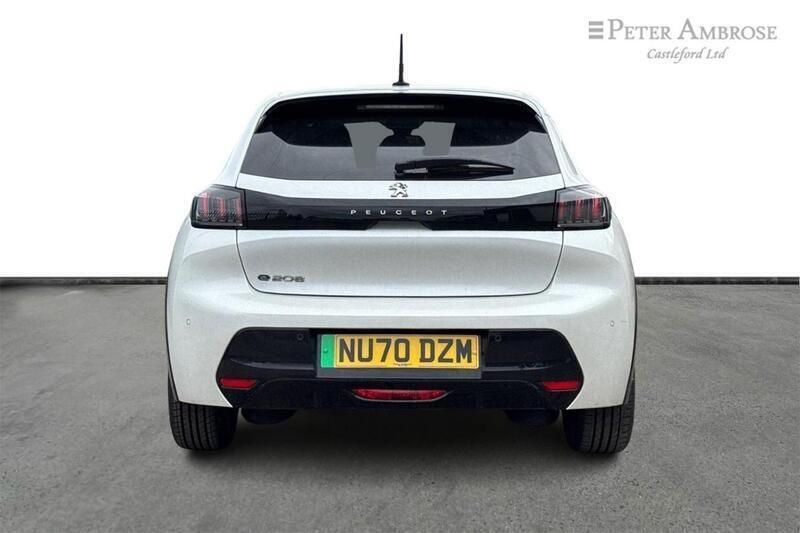 White Used 2020 Peugeot e-208 Allure Hatchback | £8,490 (Fair price) - Image 1/3