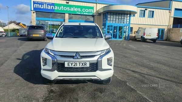 Used Mitsubishi L200 Warrior 150 HP (110 kW) 2021 White Pickup