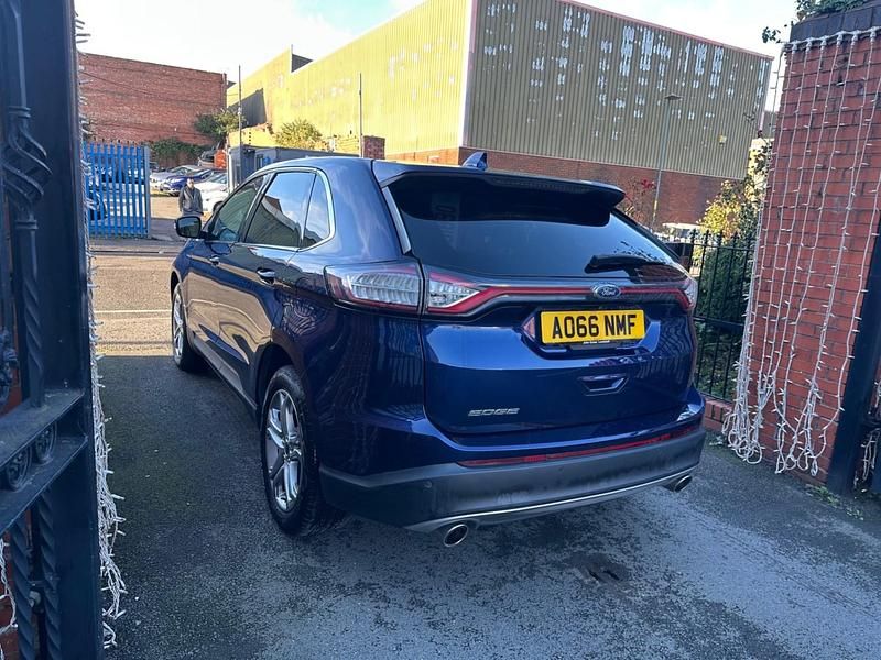 Used Ford Edge Titanium 210 HP (154 kW) 2016 Blue SUV