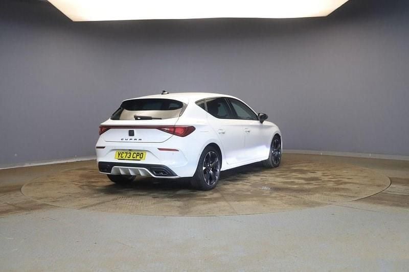 Used Cupra Leon 150 HP (110 kW) 2023 White Hatchback