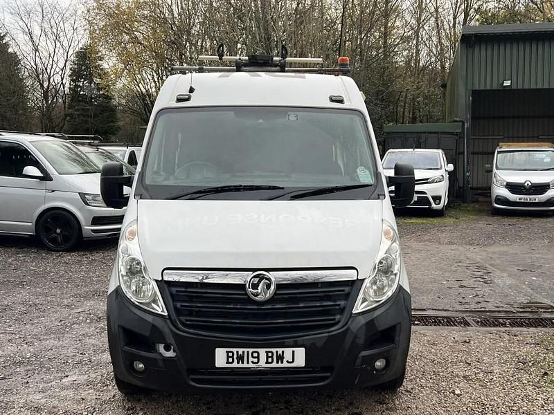 Used Vauxhall Movano 2019 White MPV