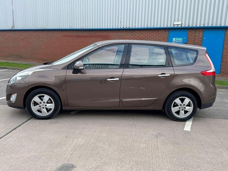 Used Renault Grand Scénic III Dynamique 2010 Bronze MPV