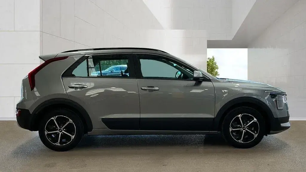 Used Kia Niro 139 HP (102 kW) 2023 Grey SUV