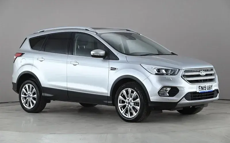 Usado Ford Kuga Titanium 179 HP (131 kW) 2019 SUV