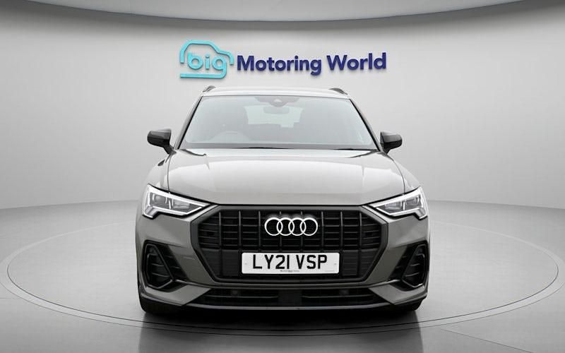 Begagnad Audi Q3 Black Edition 150 HK (110 kW) 2023 SUV