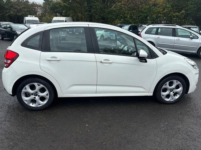 Used Citroën C3 75 HP (55 kW) 2012 White Hatchback
