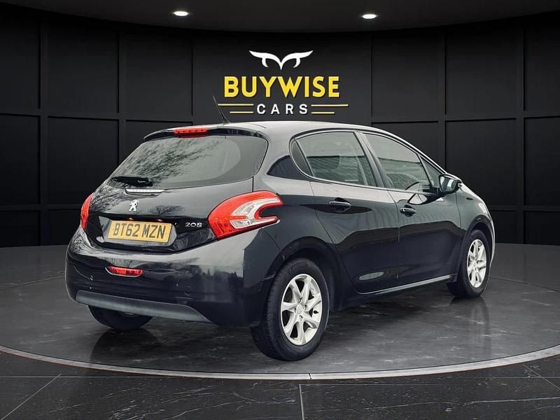 Used Peugeot 208 Active 82 HP (60 kW) 2012 Black Hatchback