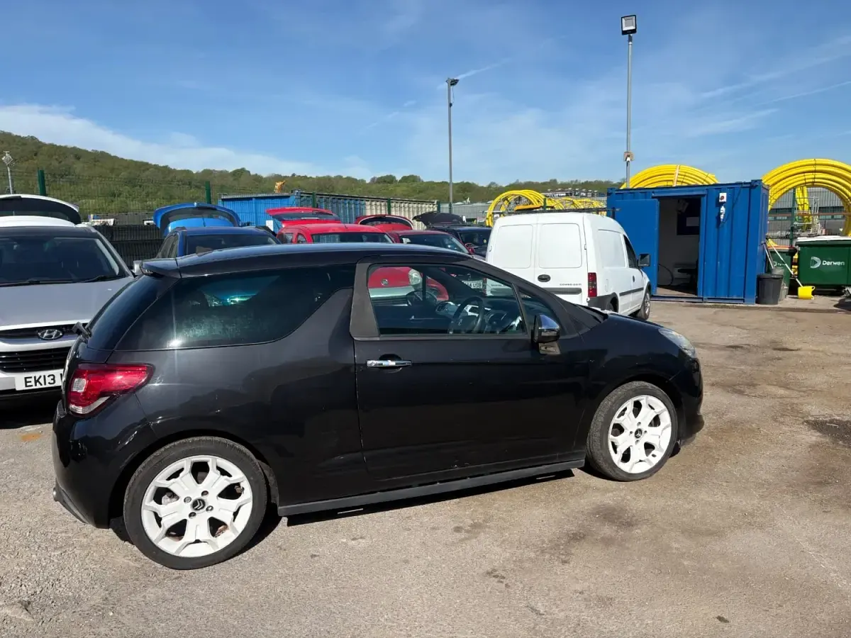 Usado Citroën DS3 2010 Preto Citadino
