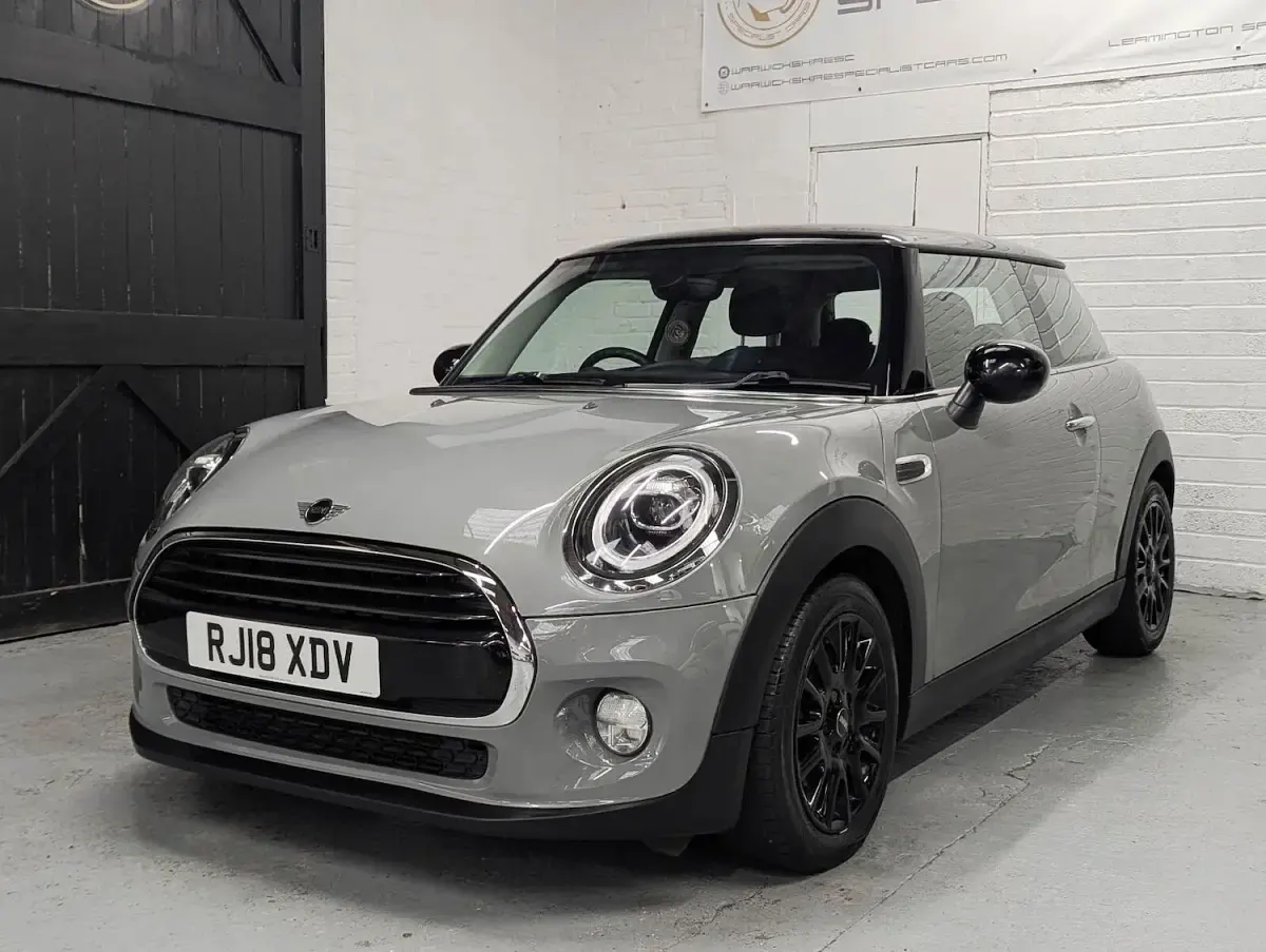Used Mini Cooper Hatch 136 HP (100 kW) 2018 Grey Hatchback