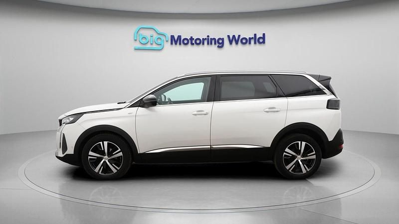 Used Peugeot 5008 GT 131 HP (96 kW) 2022 White SUV