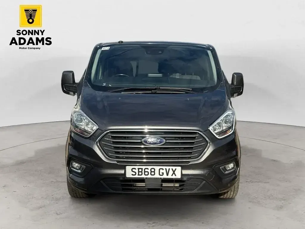 Used Ford Tourneo Titanium 130 HP (95 kW) 2019 Grey MPV