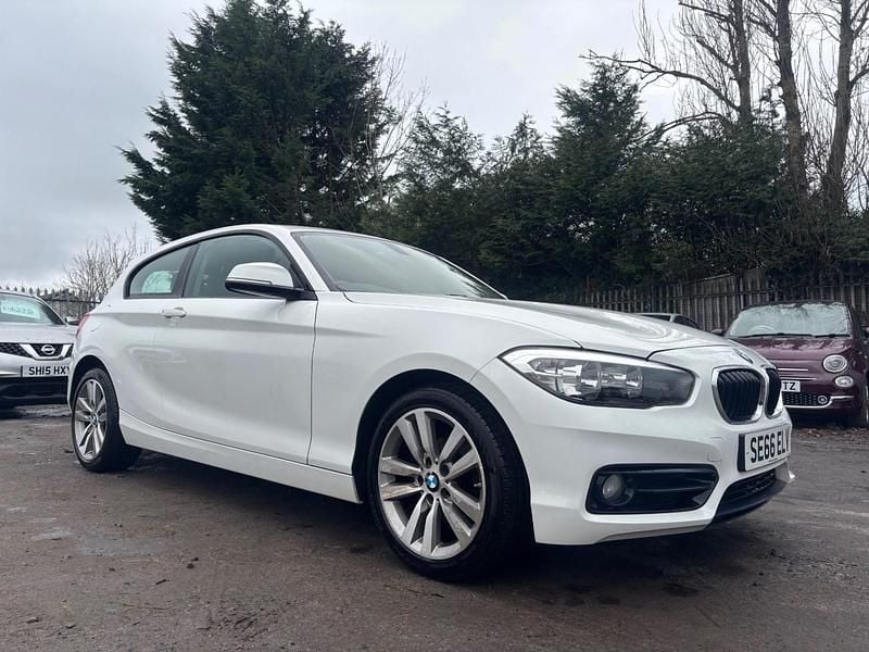 Used BMW 118 Sport Line 2017 White Hatchback