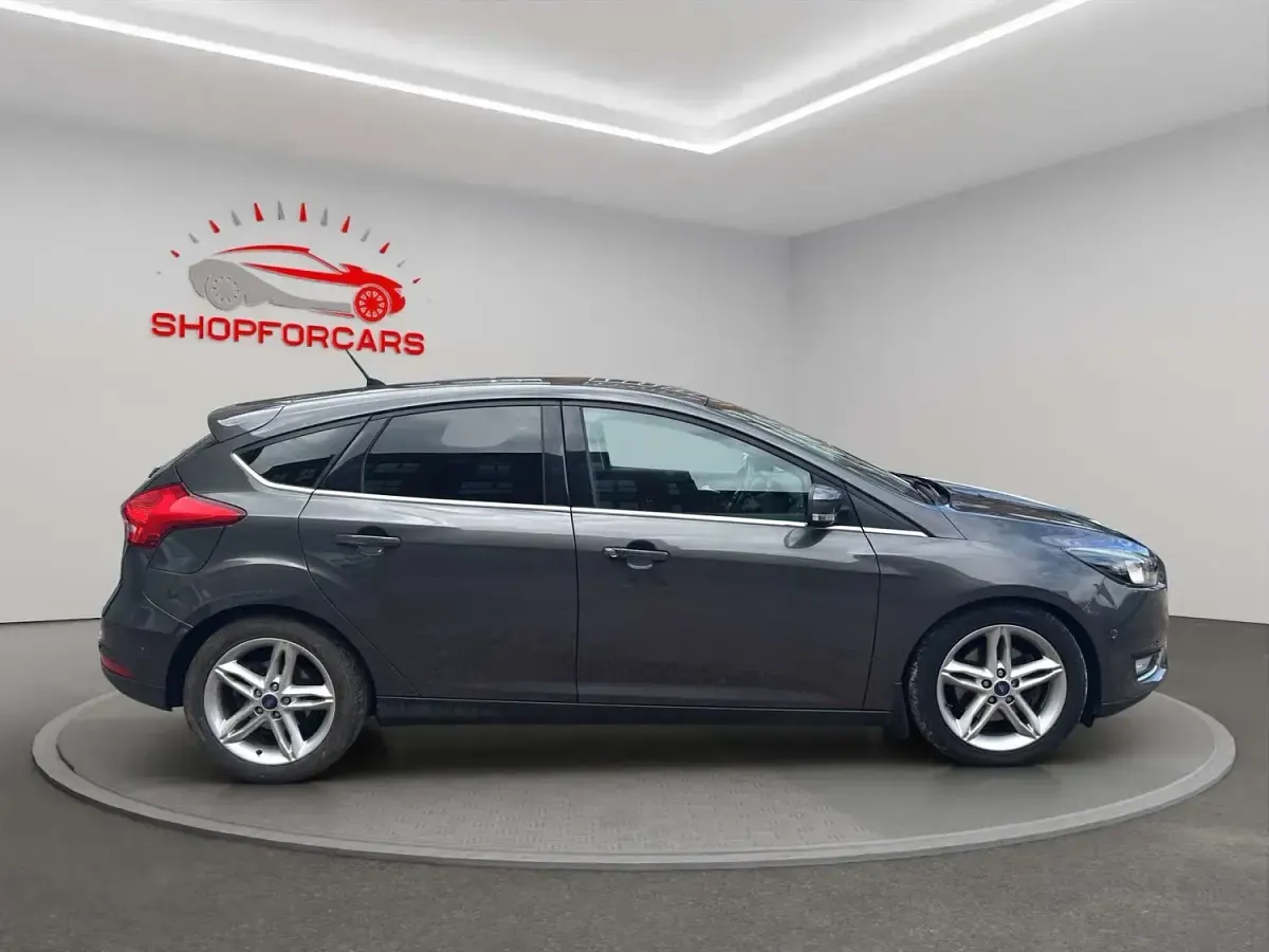 Used Ford Focus Titanium 2015 Grey Hatchback