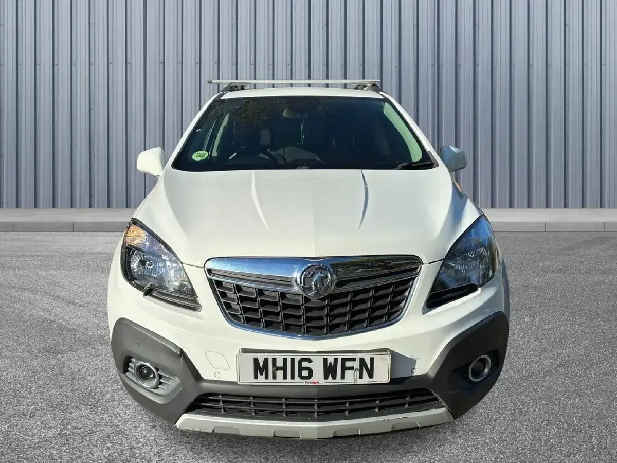 Begagnad Vauxhall Mokka S 115 HK (84 kW) 2016 Vit SUV