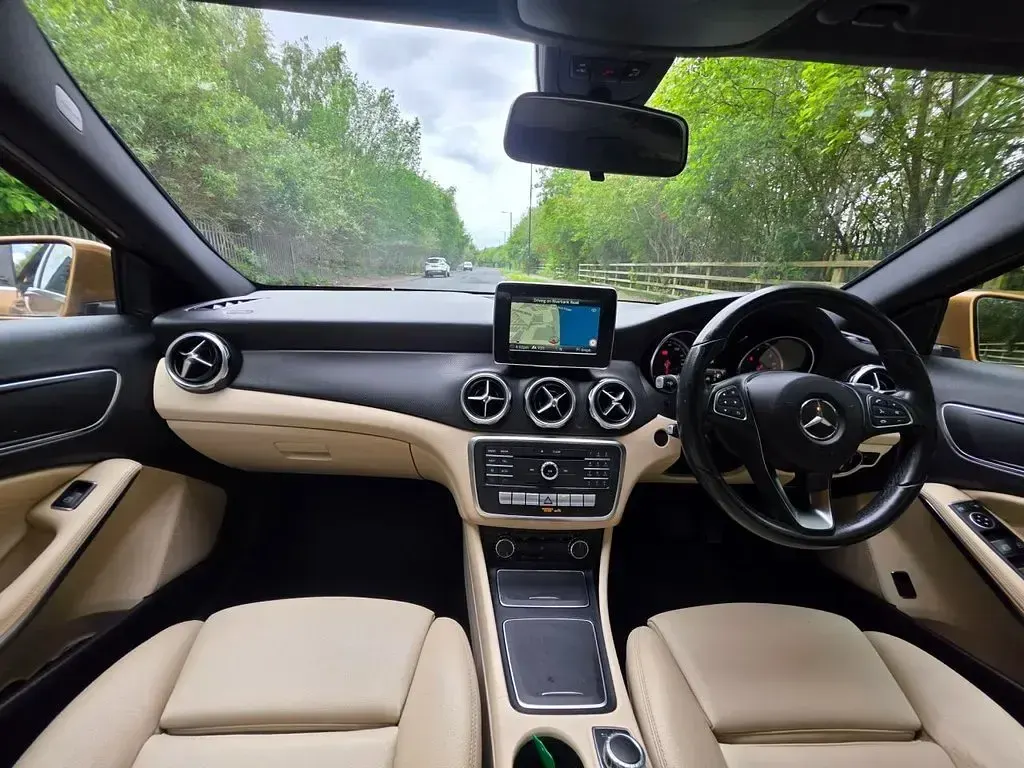 Käytetty Mercedes GLA200 SE 136 HP (100 kW) 2017 Peessi Katumaasturi