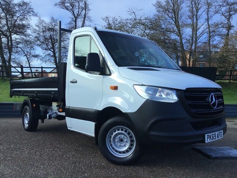 White Used 2019 Mercedes Sprinter Van | £12,990 (A bit pricey) - Image 1/4