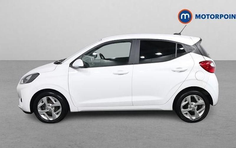 Usado Hyundai i10 SE 84 HP (61 kW) 2022 Branco Citadino