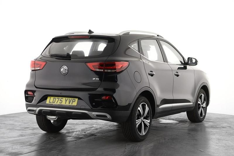 New MG ZS Excite 2025 Black SUV