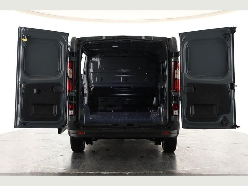 New Renault Trafic 2025 Grey MPV