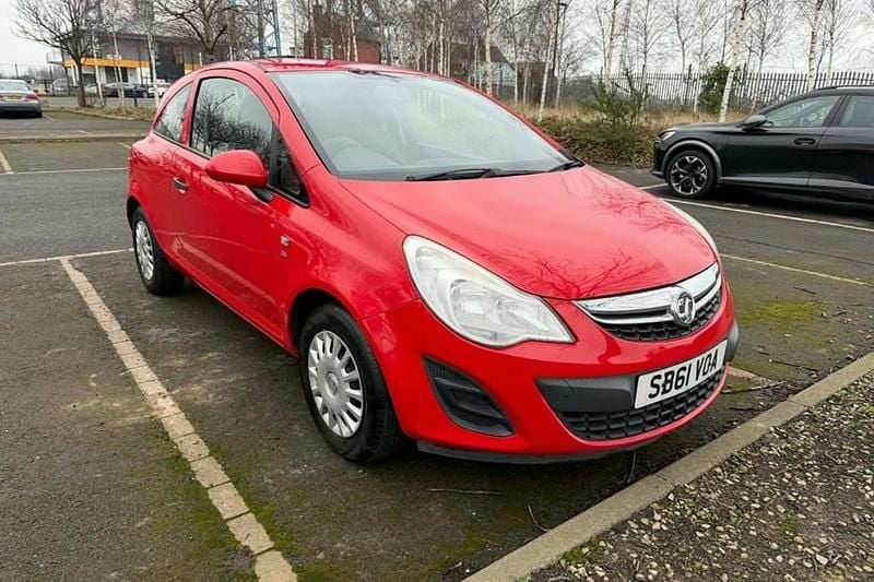 Used Vauxhall Corsa S 65 HP (47 kW) 2012 Red Hatchback