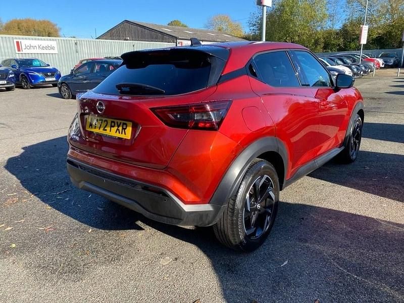 Used Nissan Juke N-Connecta 114 HP (83 kW) 2022 Red SUV