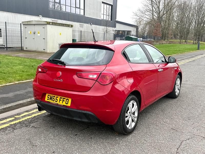 Used Alfa Romeo Giulietta Progression 2015 Red Hatchback