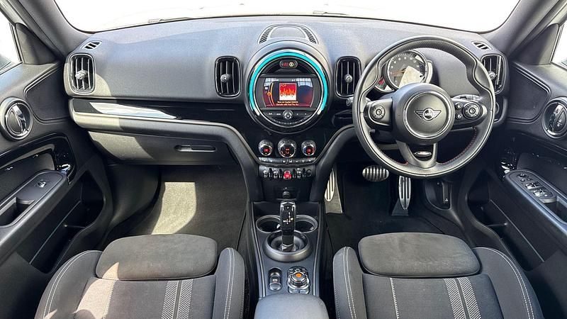 Used Mini Cooper Countryman Sport 136 HP (100 kW) 2019 White SUV