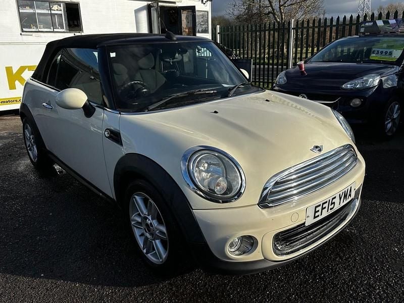 White Used 2015 Mini ONE Hatchback | £5,950 (Good price) - Image 1/4