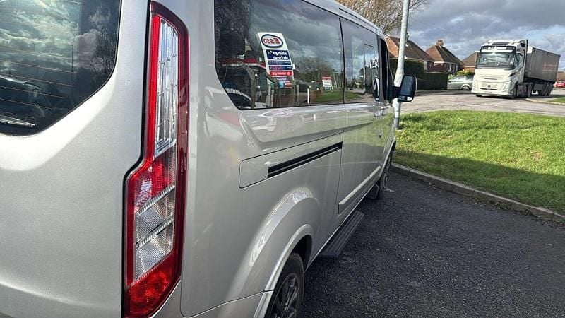 Used Ford Tourneo Custom Titanium X 182 HP (133 kW) 2021 Silver Van