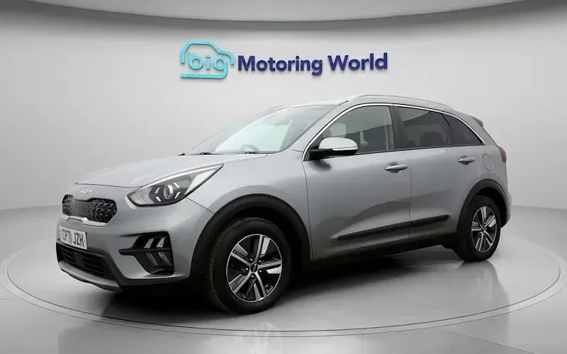 Used Kia Niro 141 HP (103 kW) 2022 Grey SUV