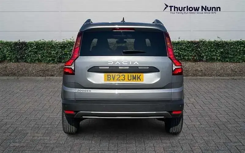 Used Dacia Jogger Extreme 110 HP (80 kW) 2023 Grey MPV