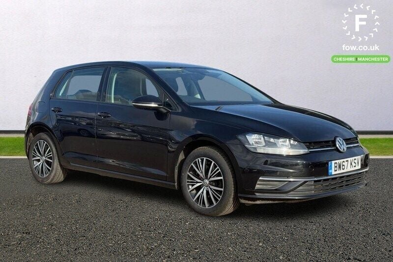 Black Used 2018 VW Golf VII SE Hatchback | £10,999 (Good price) - Image 1/4