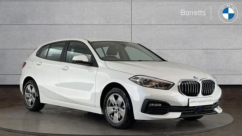 White Used 2022 BMW 118 Sport Line Hatchback | £19,999 (Good price) - Image 1/4