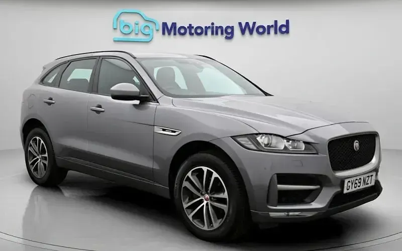 Used Jaguar F-Pace R-Sport 180 HP (132 kW) 2019 SUV