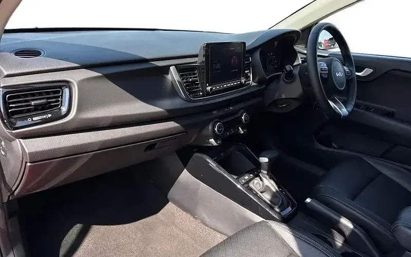 Used Kia Rio 120 HP (88 kW) 2022 Hatchback