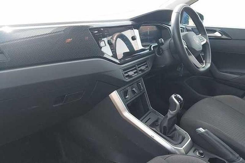 Used VW Polo 95 HP (69 kW) 2024 Hatchback