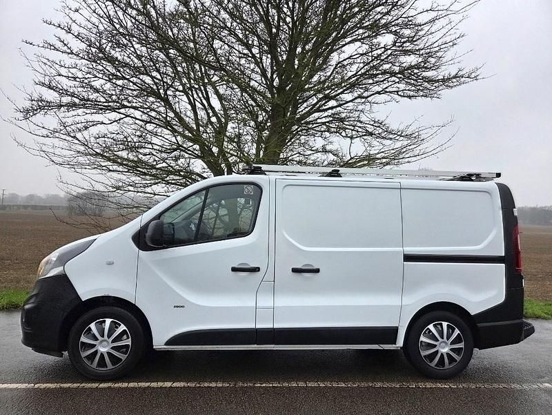 Used Vauxhall Vivaro 2016 White